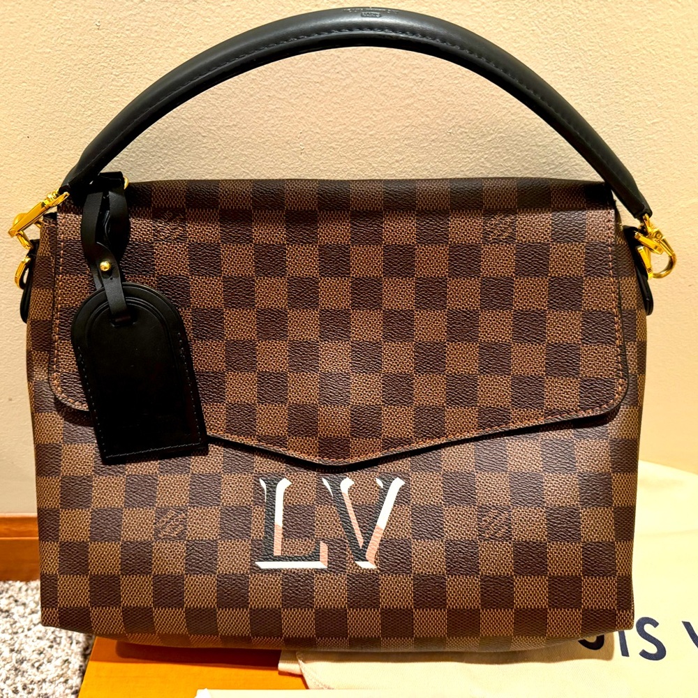 Like New Louis Vuitton Beaubourg MM Damier Ebene
